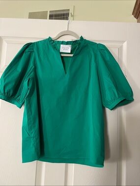 Hyacinth House green Puff Sleeve V-Neck Top